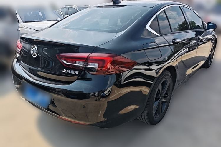 Used Buick Regal 2017 20T Elite Edition Rear Right 45 Deg