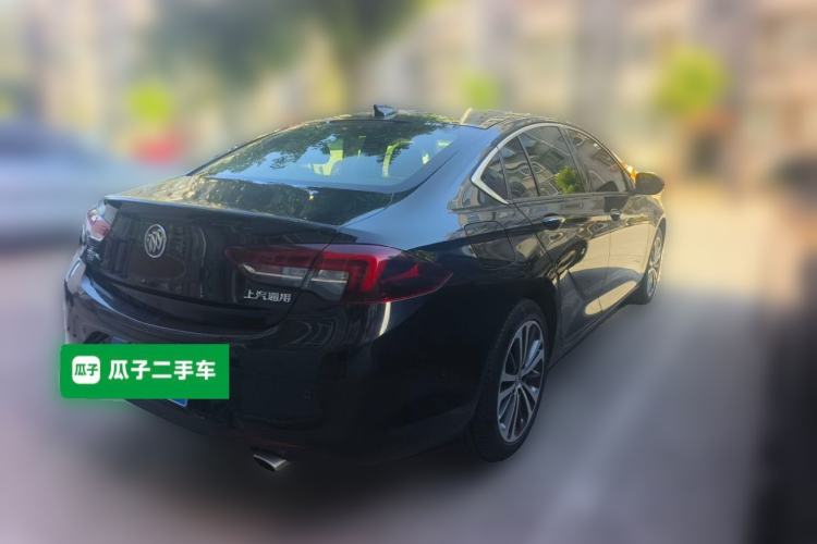 Used Buick Regal 2017 28T Luxury Edition Rear Right 45 Deg