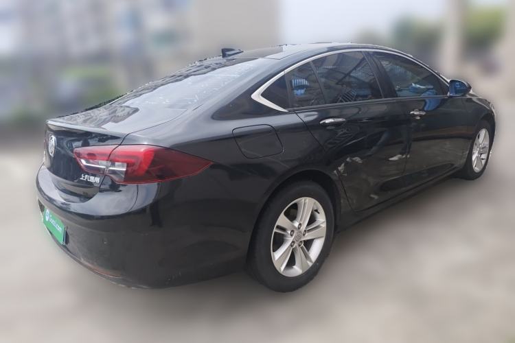 Used Buick Regal 2017 20T Elite Edition Rear Right 45 Deg
