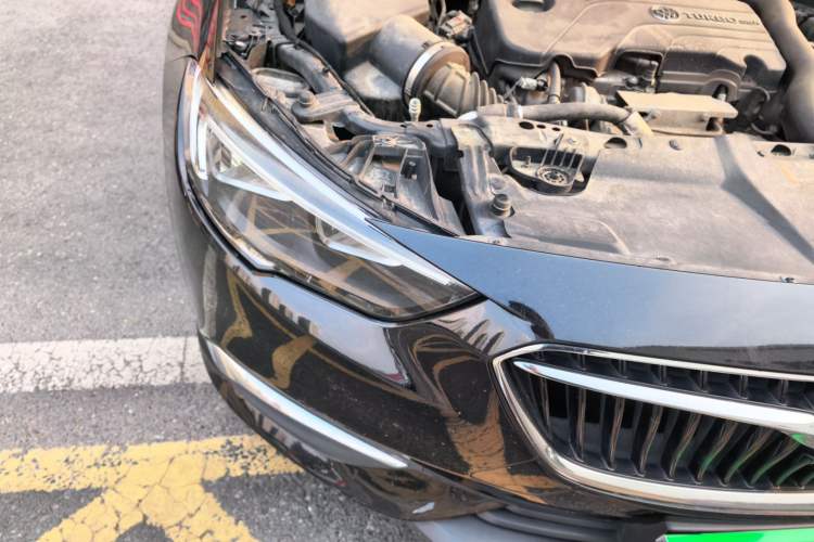 Used Buick Regal 2017 20T Elite Edition Right Front Headlight