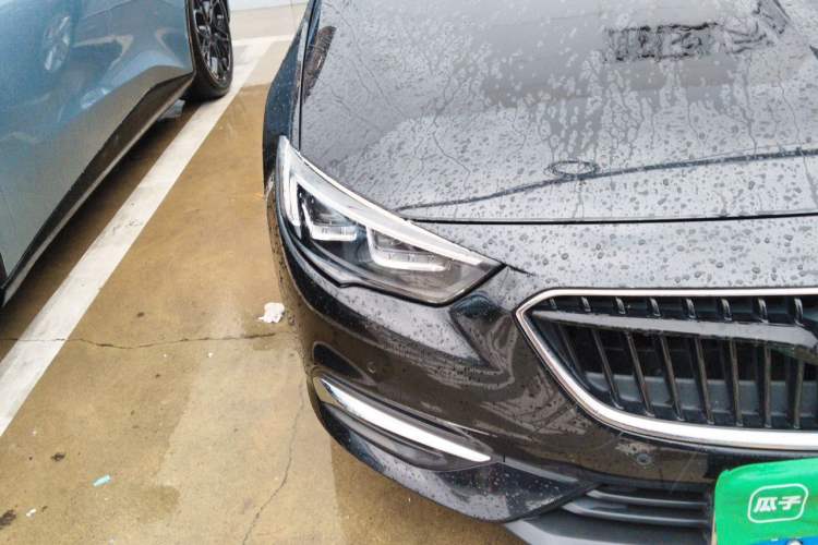 Used Buick Regal 2017 20T Luxury Model Right Front Headlight