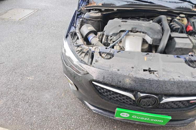 Used Buick Regal 2017 GS 28T Luxury Model Right Front Headlight