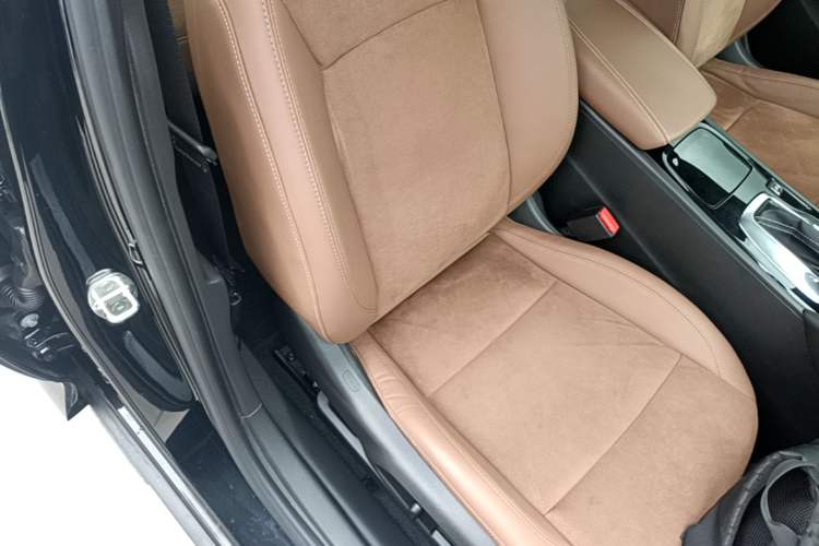 Used Buick Regal 2017 20T Luxury Model Right Front Seat