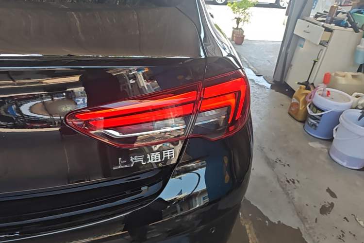 Used Buick Regal 2017 20T Prestige Model Right Rear Taillight
