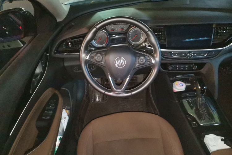 Used Buick Regal 2017 20T Elite Edition Steering Wheel