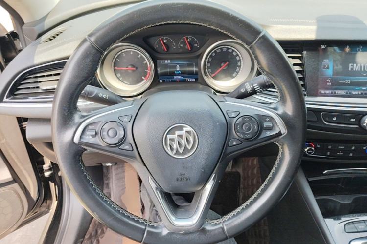Used Buick Regal 2017 20T Elite Edition Steering Wheel