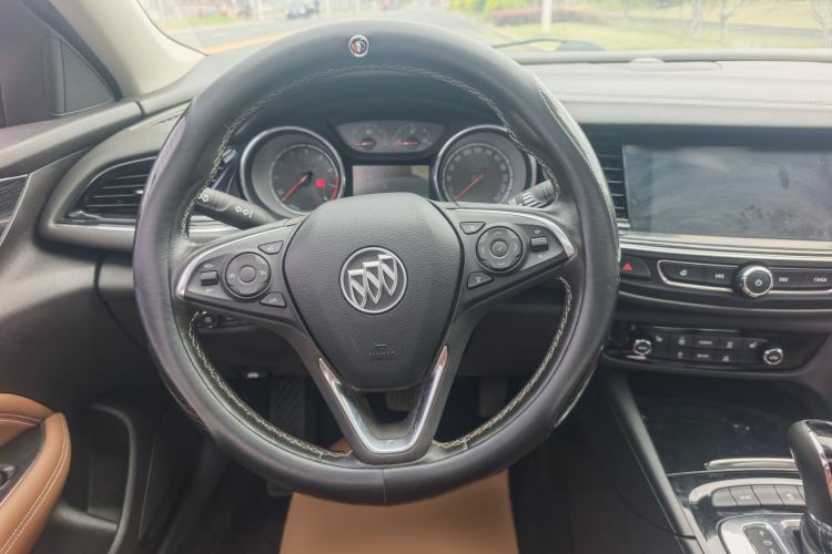 Used Buick Regal 2017 20T Elite Edition Steering Wheel