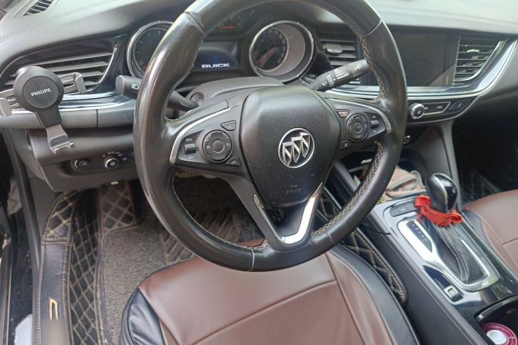 Used Buick Regal 2017 20T Elite Edition Steering Wheel