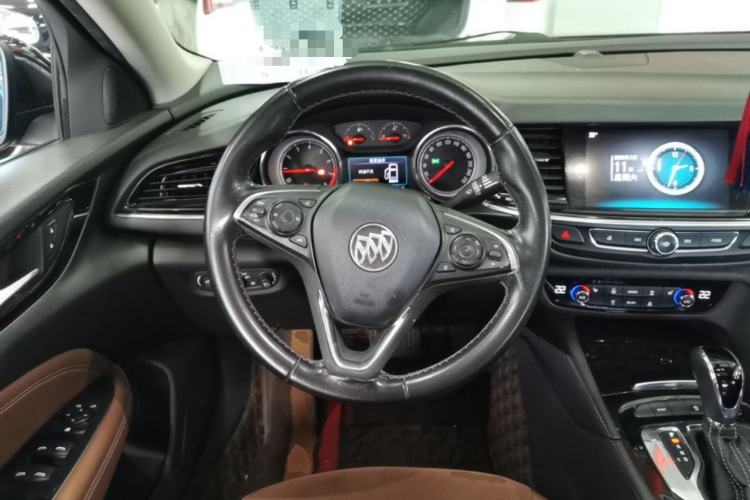 Used Buick Regal 2017 20T Elite Edition Steering Wheel
