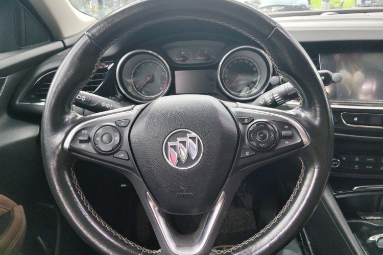 Used Buick Regal 2017 20T Elite Edition Steering Wheel