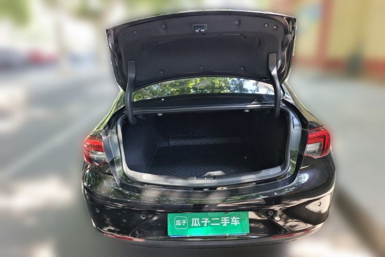 Used Buick Regal 2017 20T Elite Edition Trunk