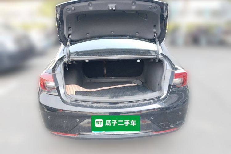Used Buick Regal 2017 20T Elite Edition Trunk
