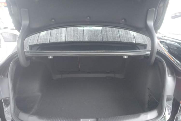 Used Buick Regal 2017 20T Elite Edition Trunk