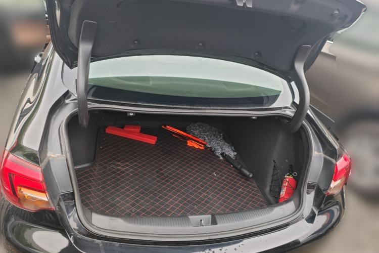 Used Buick Regal 2017 28T Luxury Edition Trunk