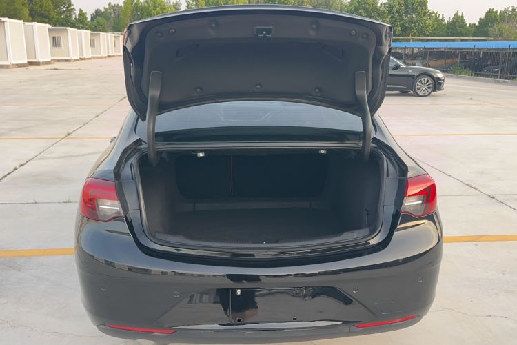 Used Buick Regal 2017 20T Prestige Model Trunk