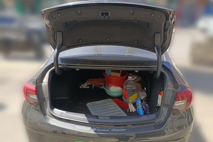Used Buick Regal 2017 20T Elite Edition Trunk