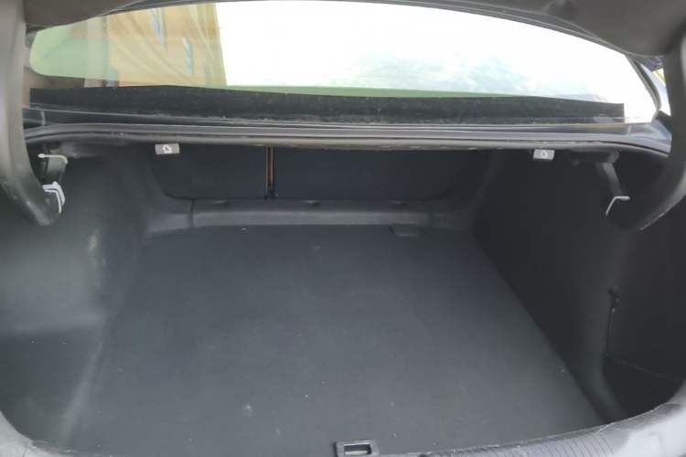 Used Buick Regal 2017 20T Elite Edition Trunk