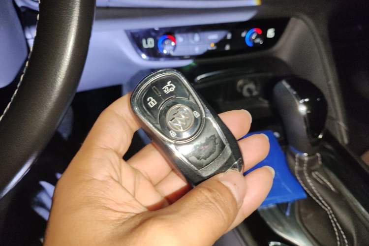 Used Buick Regal 2017 20T Elite Edition Vehicle Key