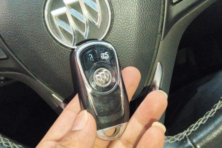 Used Buick Regal 2017 20T Luxury Model Vehicle Key
