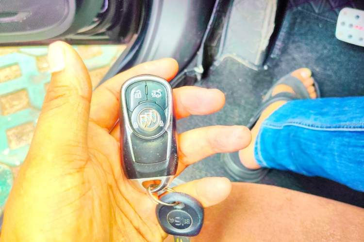 Used Buick Regal 2017 20T Elite Edition Vehicle Key