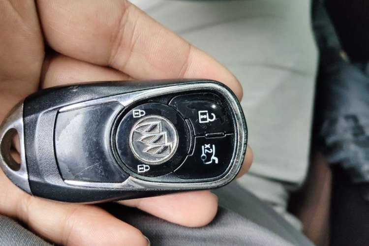 Used Buick Regal 2017 20T Elite Edition Vehicle Key