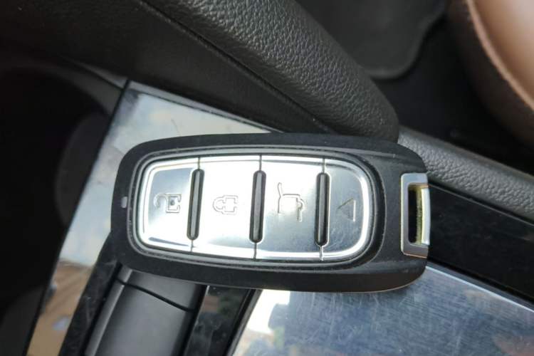 Used Buick Regal 2017 20T Elite Edition Vehicle Key