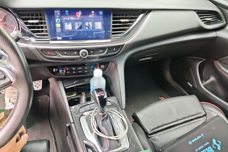 Used Buick Regal 2017 GS 28T Prestige Model Audio And AC Panel