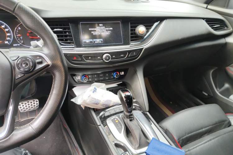 Used Buick Regal 2017 GS 28T Prestige Model Audio And AC Panel