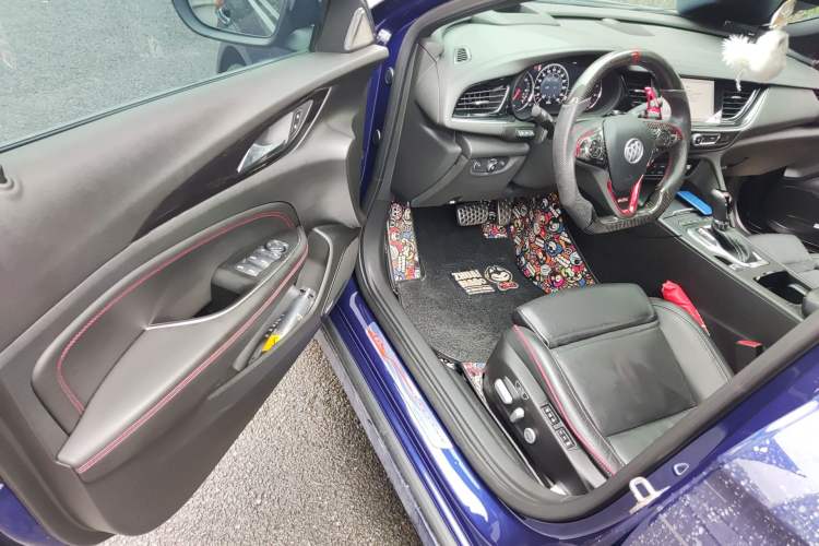 Used Buick Regal 2017 GS 28T Prestige Model Driver Seat