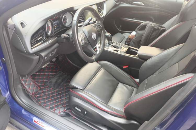 Used Buick Regal 2017 GS 28T Luxury Model Driver Seat