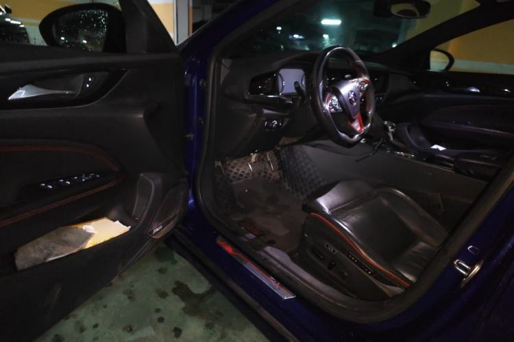 Used Buick Regal 2017 GS 28T Prestige Model Driver Seat