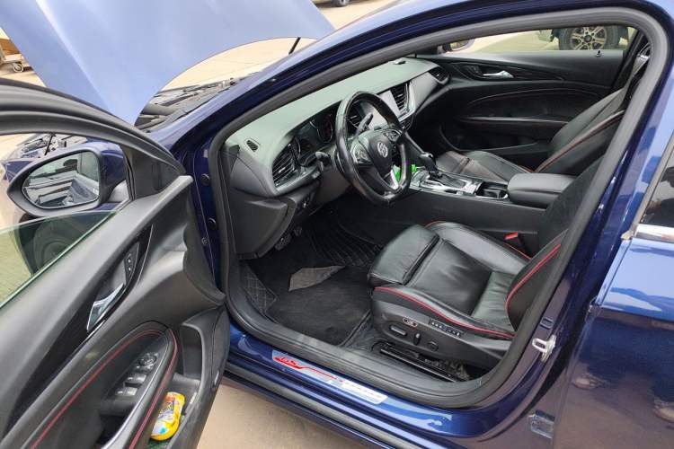 Used Buick Regal 2017 GS 28T Prestige Model Driver Seat