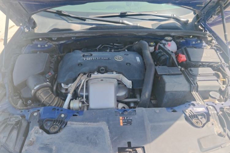 Used Buick Regal 2017 GS 28T Luxury Model Engine Bay