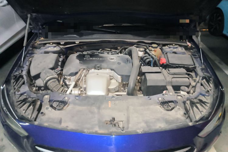 Used Buick Regal 2017 GS 28T Luxury Model Engine Bay