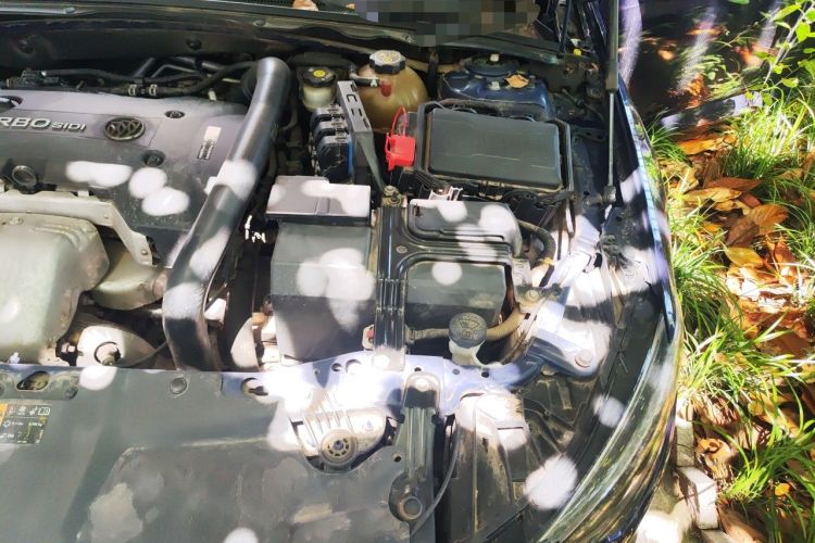 Used Buick Regal 2017 GS 28T Prestige Model Engine Bay Left