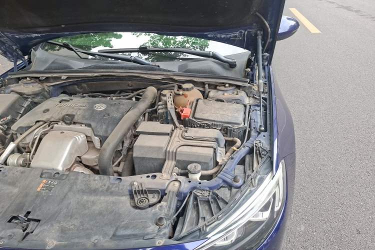 Used Buick Regal 2017 GS 28T Luxury Model Engine Bay Left