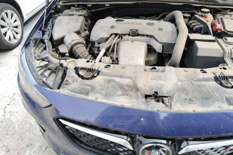 Used Buick Regal 2017 GS 28T Prestige Model Engine Bay Right