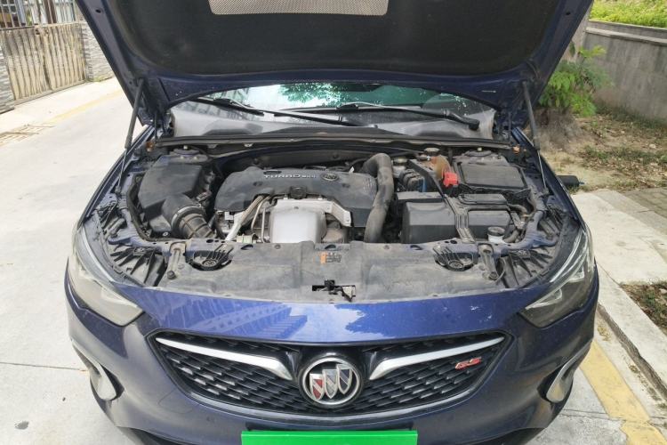Used Buick Regal 2017 GS 28T Luxury Model Engine Bay