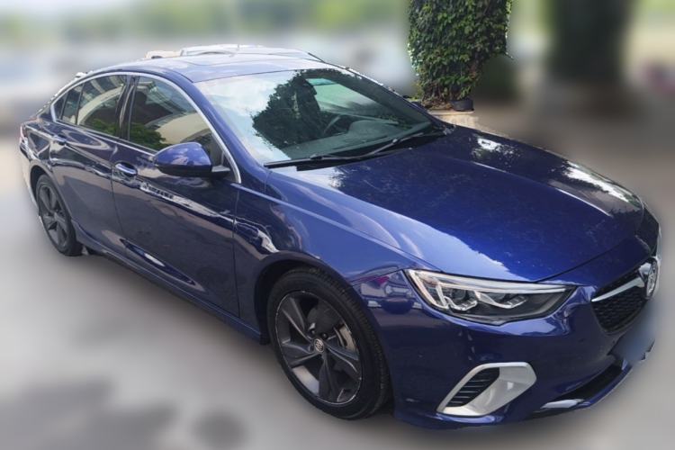 Used Buick Regal 2017 GS 28T Luxury Model Front Right 45 Deg