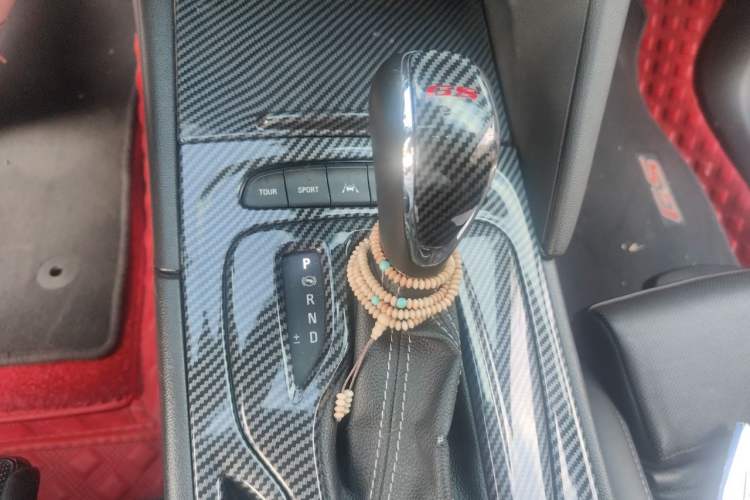 Used Buick Regal 2017 GS 28T Prestige Model Gear Lever