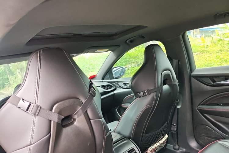 Used Buick Regal 2017 GS 28T Prestige Model Headliner