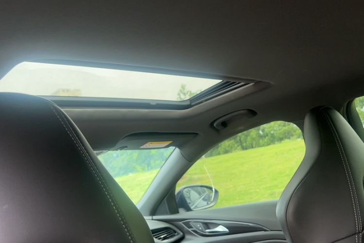 Used Buick Regal 2017 GS 28T Prestige Model Headliner