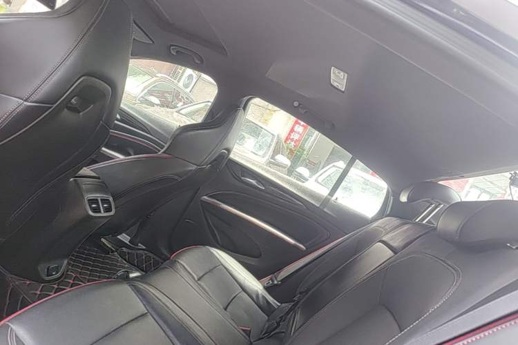 Used Buick Regal 2017 GS 28T Luxury Model Headliner