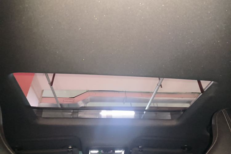 Used Buick Regal 2017 GS 28T Luxury Model Headliner