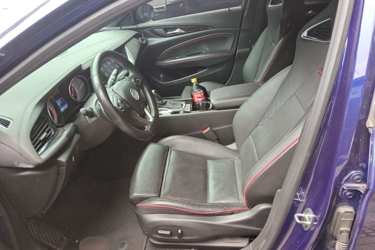 Used Buick Regal 2017 GS 28T Luxury Model Left Front Seat