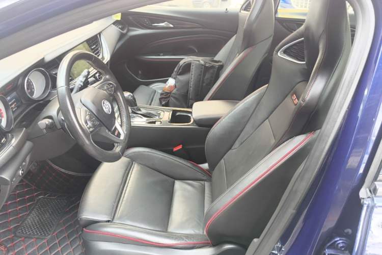 Used Buick Regal 2017 GS 28T Luxury Model Left Front Seat