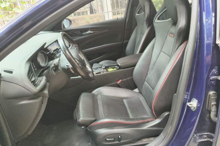 Used Buick Regal 2017 GS 28T Luxury Model Left Front Seat