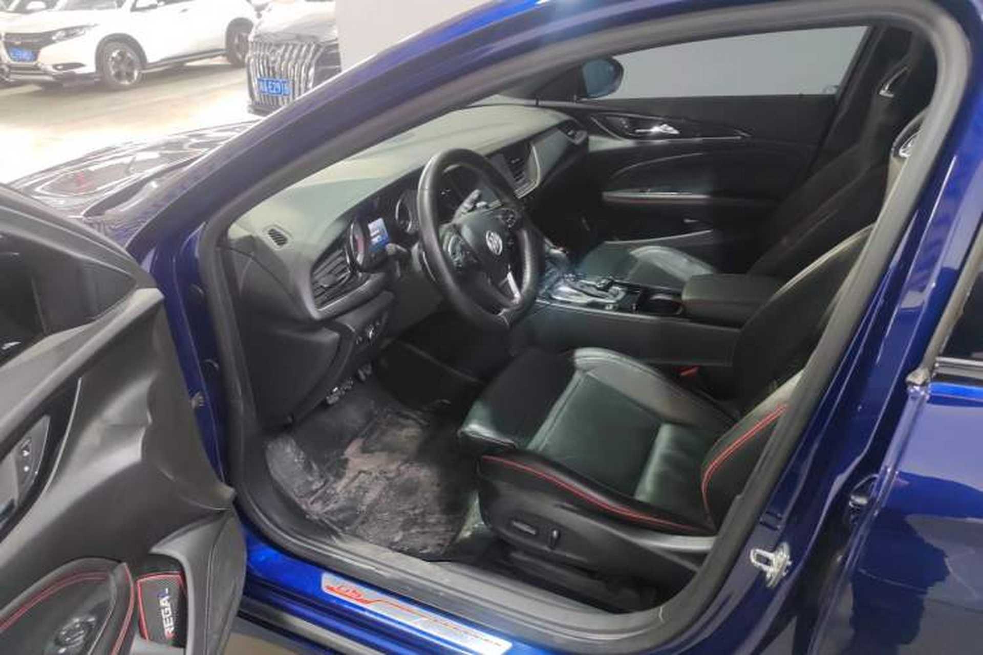 Used Buick Regal 2017 GS 28T Luxury Model Left Front Seat