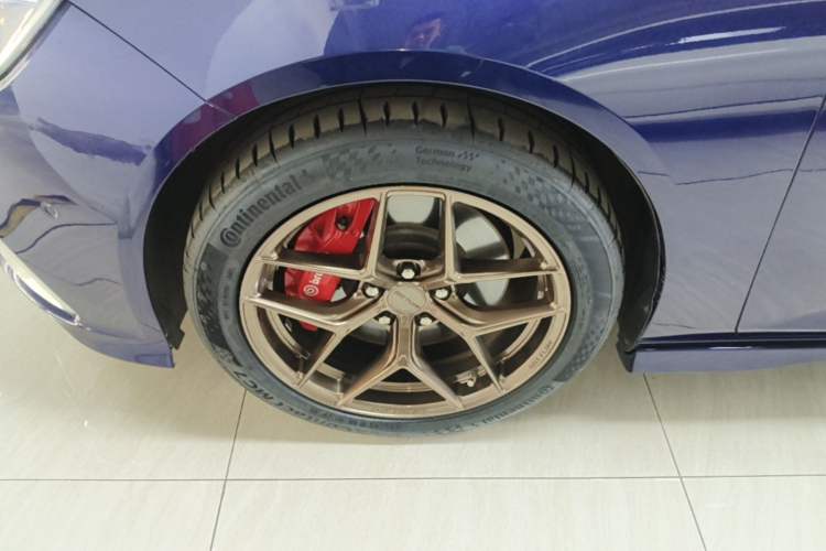 Used Buick Regal 2017 GS 28T Prestige Model Left Front Wheel Hub
