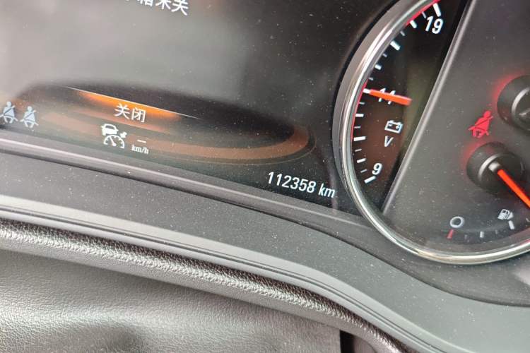 Used Buick Regal 2017 GS 28T Prestige Model Odometer Close Up
